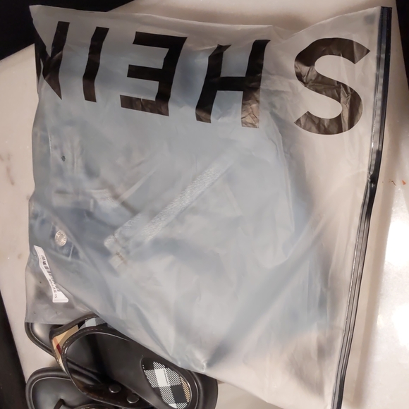 Shein Brand New High Waist Straight Leg Jeans Size 2 - Picture 10 of 12